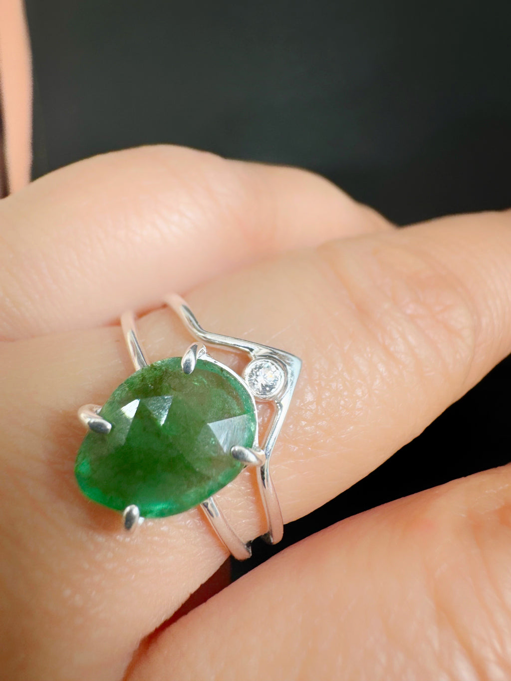 92.5 Silver Emerald Dual Ring
