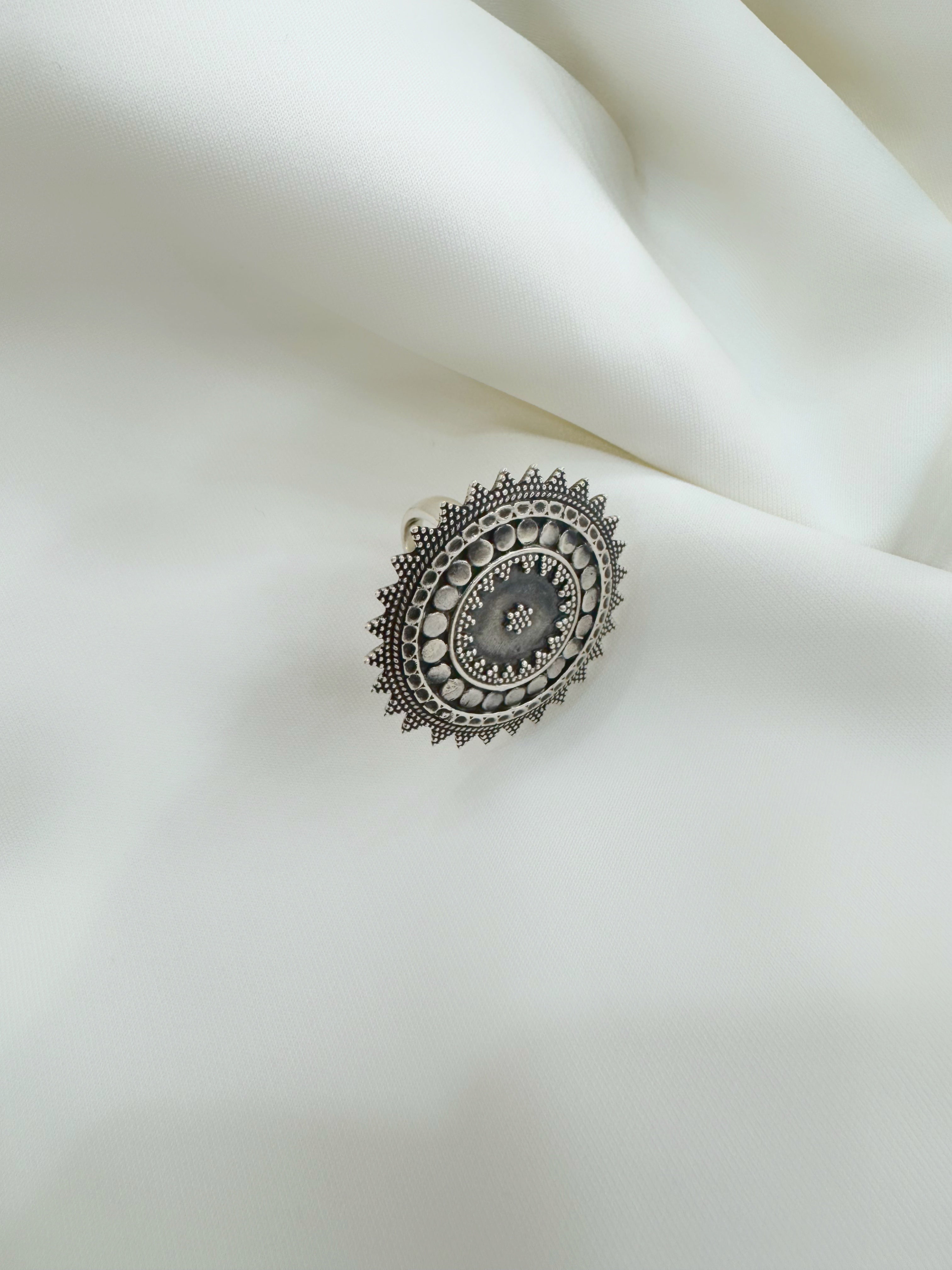 Mehrunisa Mandala 92.5 Silver Adjustable Ring