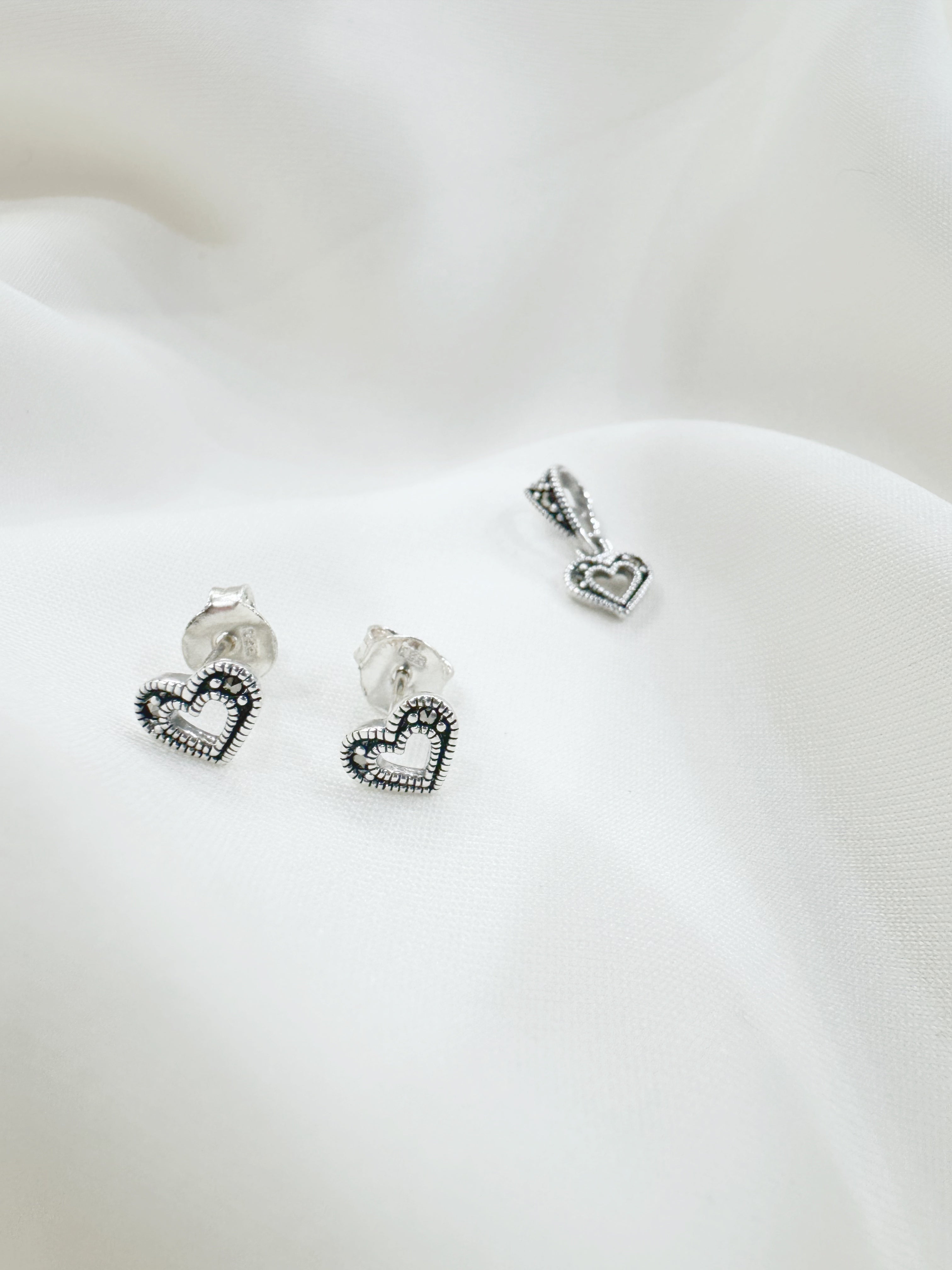 Vintage Heart Marcasite 92.5 Silver Earrings & Pendant Set