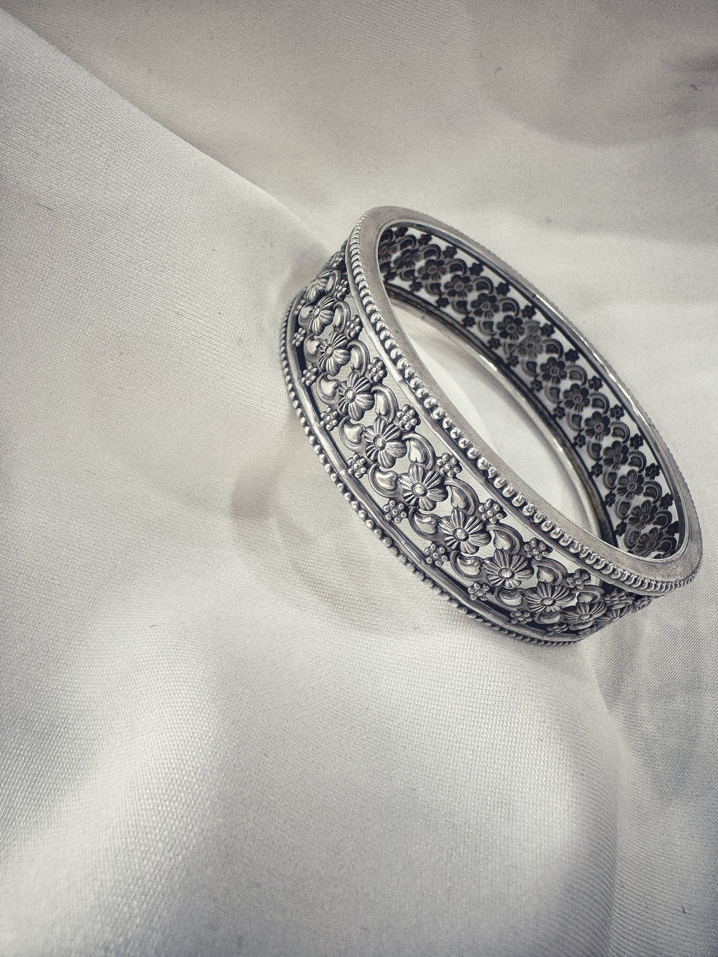 Matte Finish 92.5 Silver Vine Garden Kada