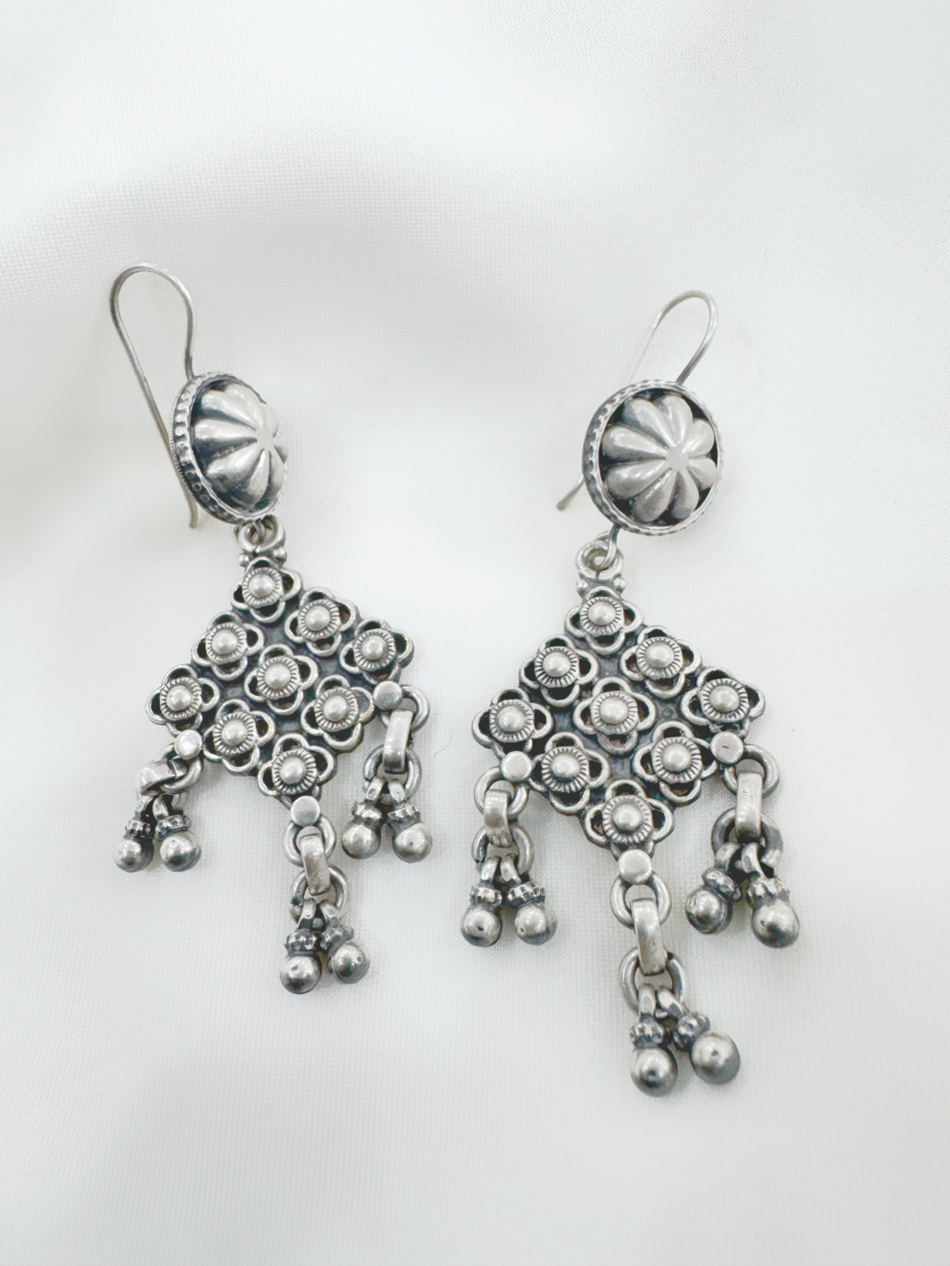 Tribal Nomadic Flower Cascade Earring 92.5 Silver