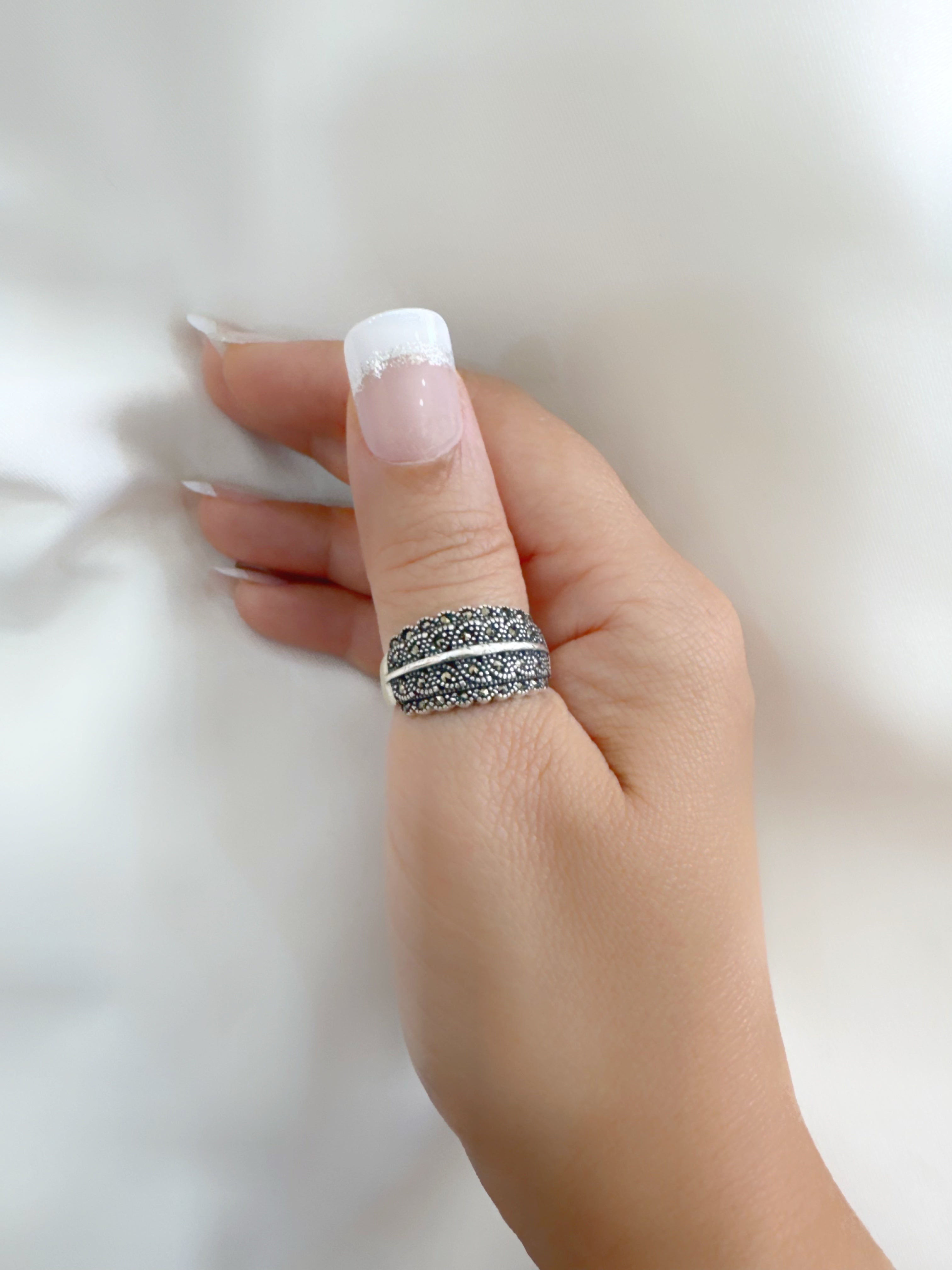 Marcasite Midnight Terrain 92.5 Silver Ring