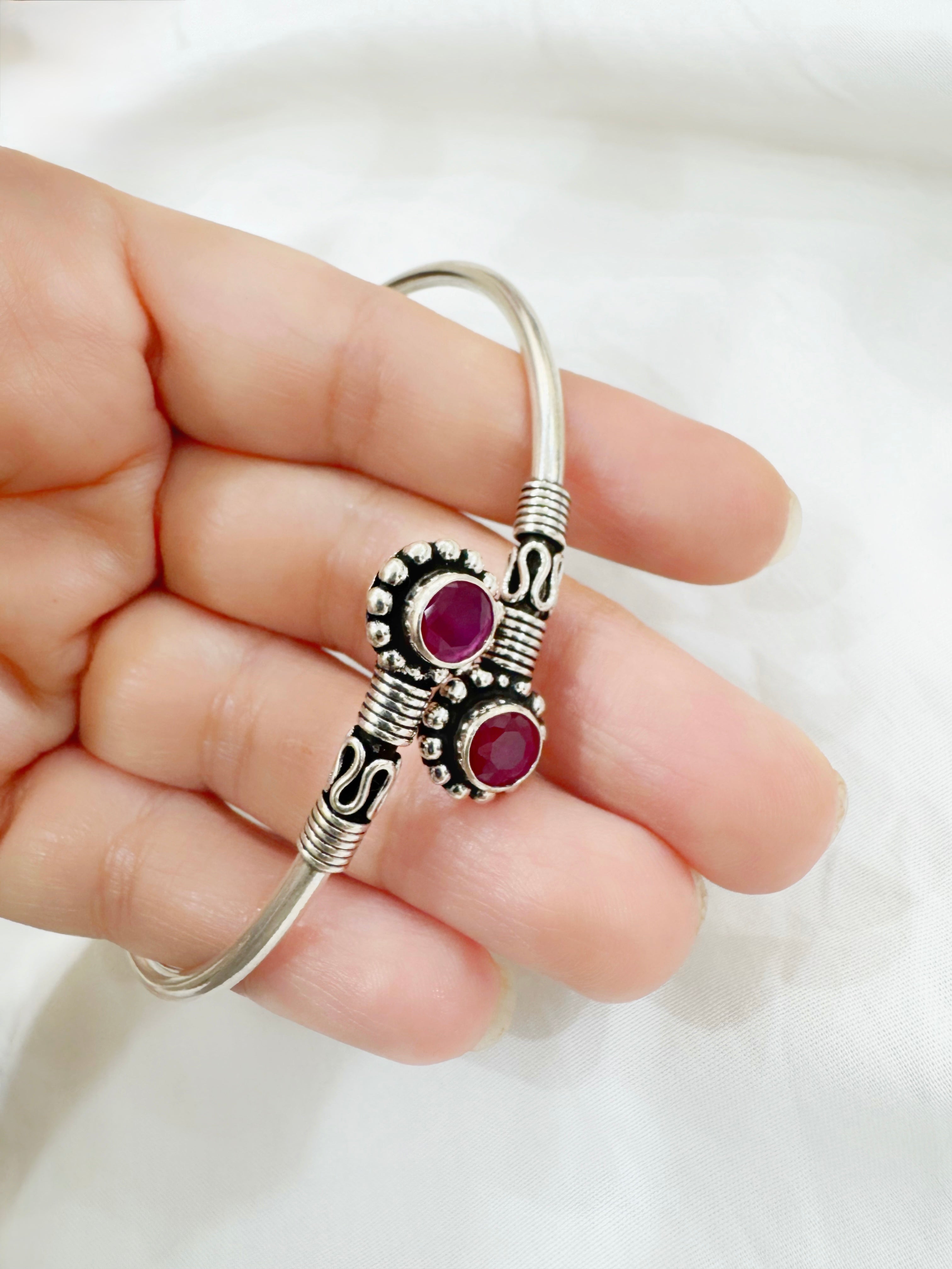 Antique 92.5 Silver Red Stone Kada Anklet (Single Piece)