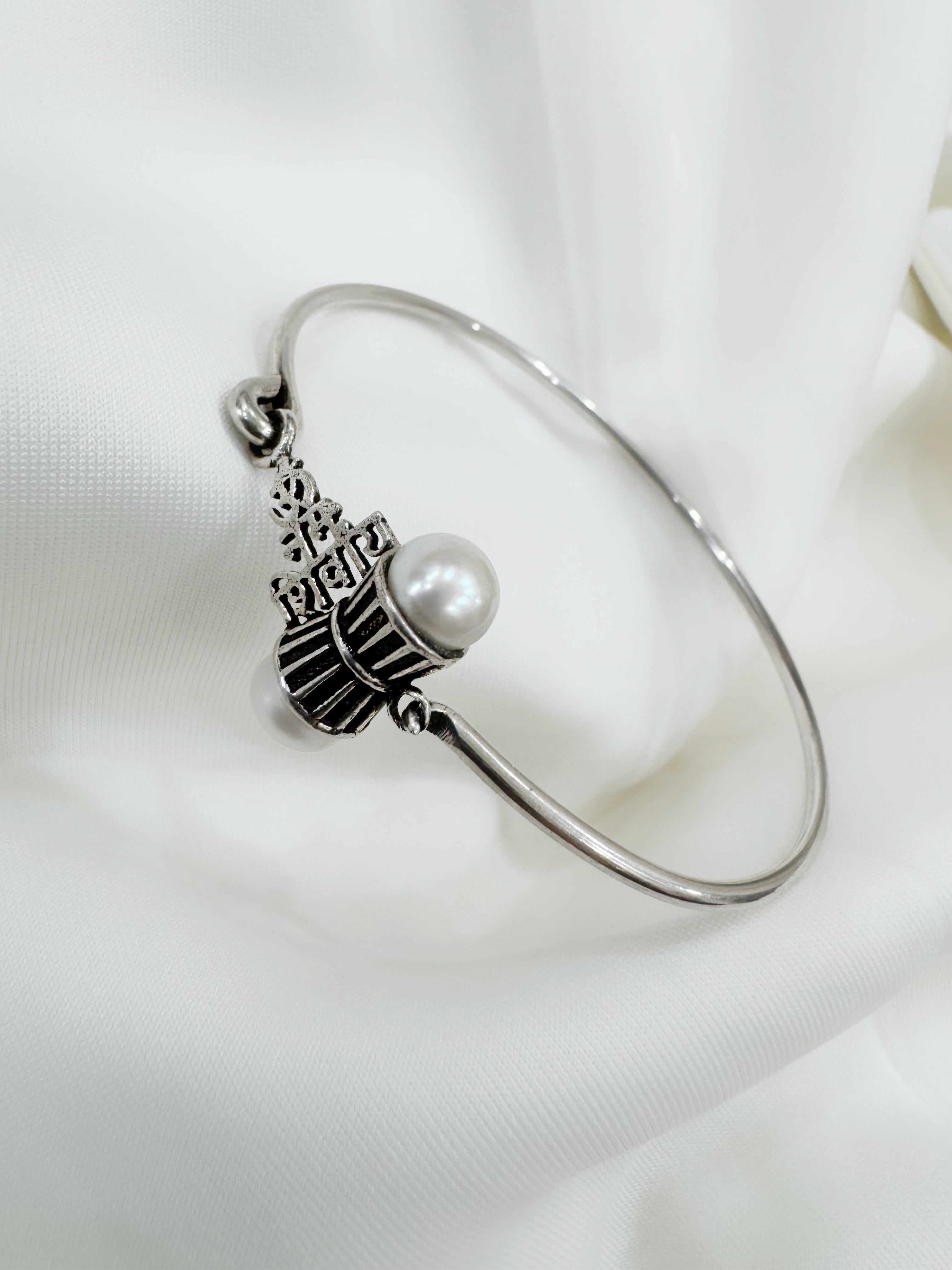 Shiva Damroo Pearl Harmony 92.5 Handcrafted Bracelet