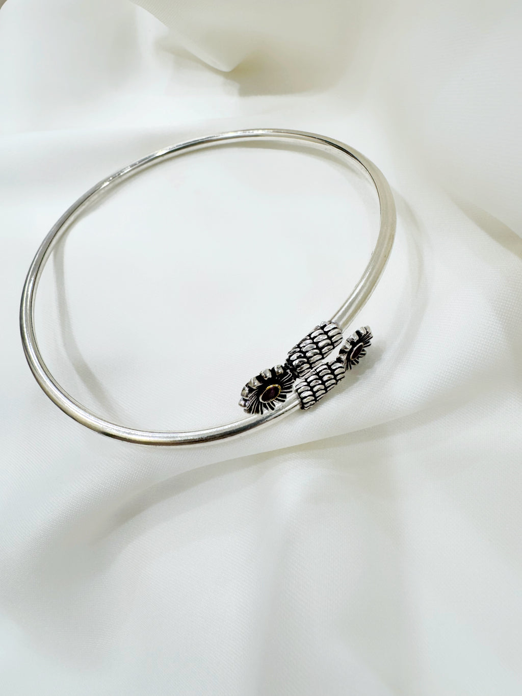 Gulika Bloom 92.5 Silver Handcrafted Kada Anklet (Single Piece)