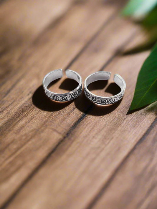 Royal Eye Toe Rings 92.5 Silver - Pair