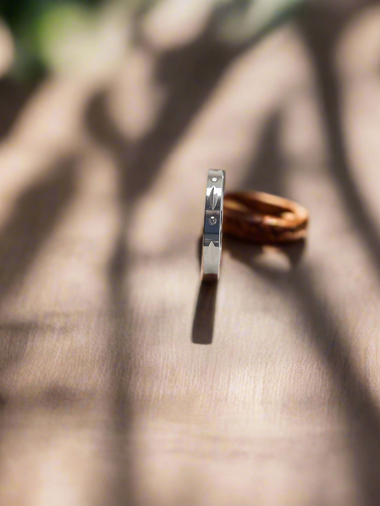 Leaf Line Glow Band 92.5 Silver Ring