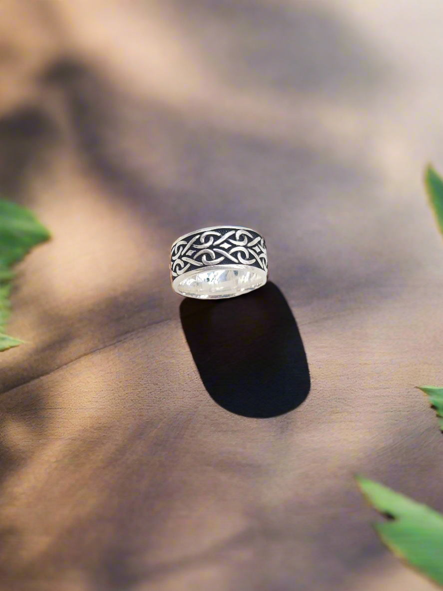 Echo Wave Band 92.5 Silver Handcrafted Ring