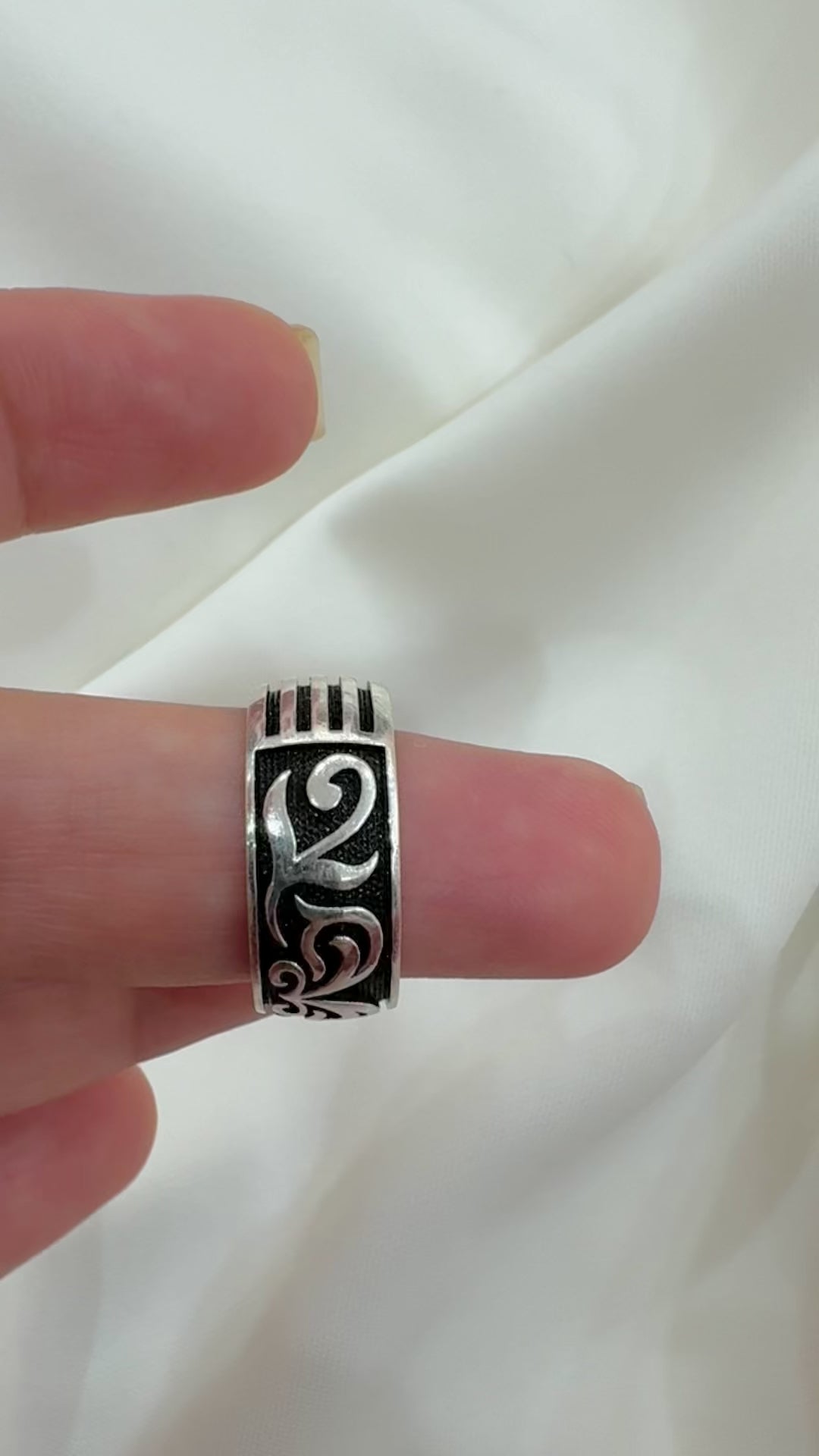 Veer – Traditional Men’s Ring 92.5 Silver - Handcrafted