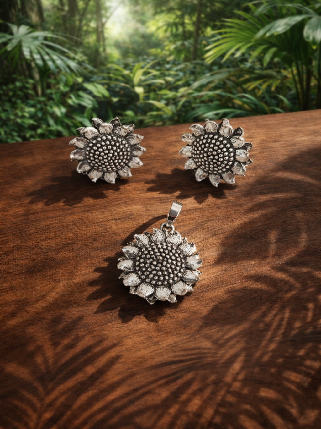 The Sunshine Sunflower 925 Silver Studs & Pendant Set