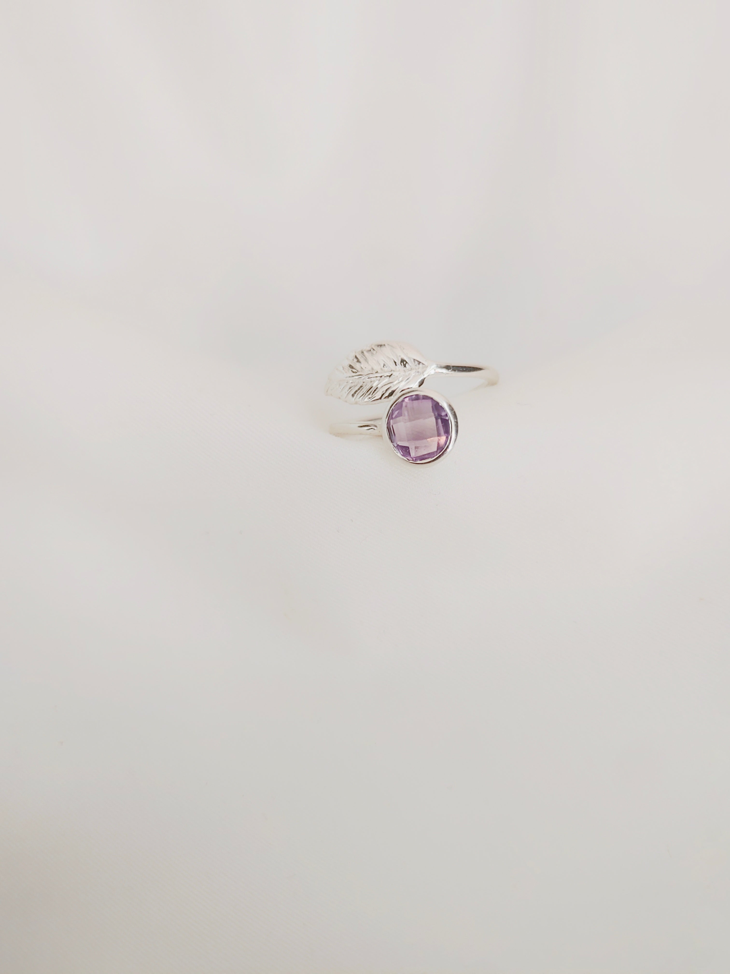 Ardhashakti Amethyst Stone Leafy 92.5 Silver Ring