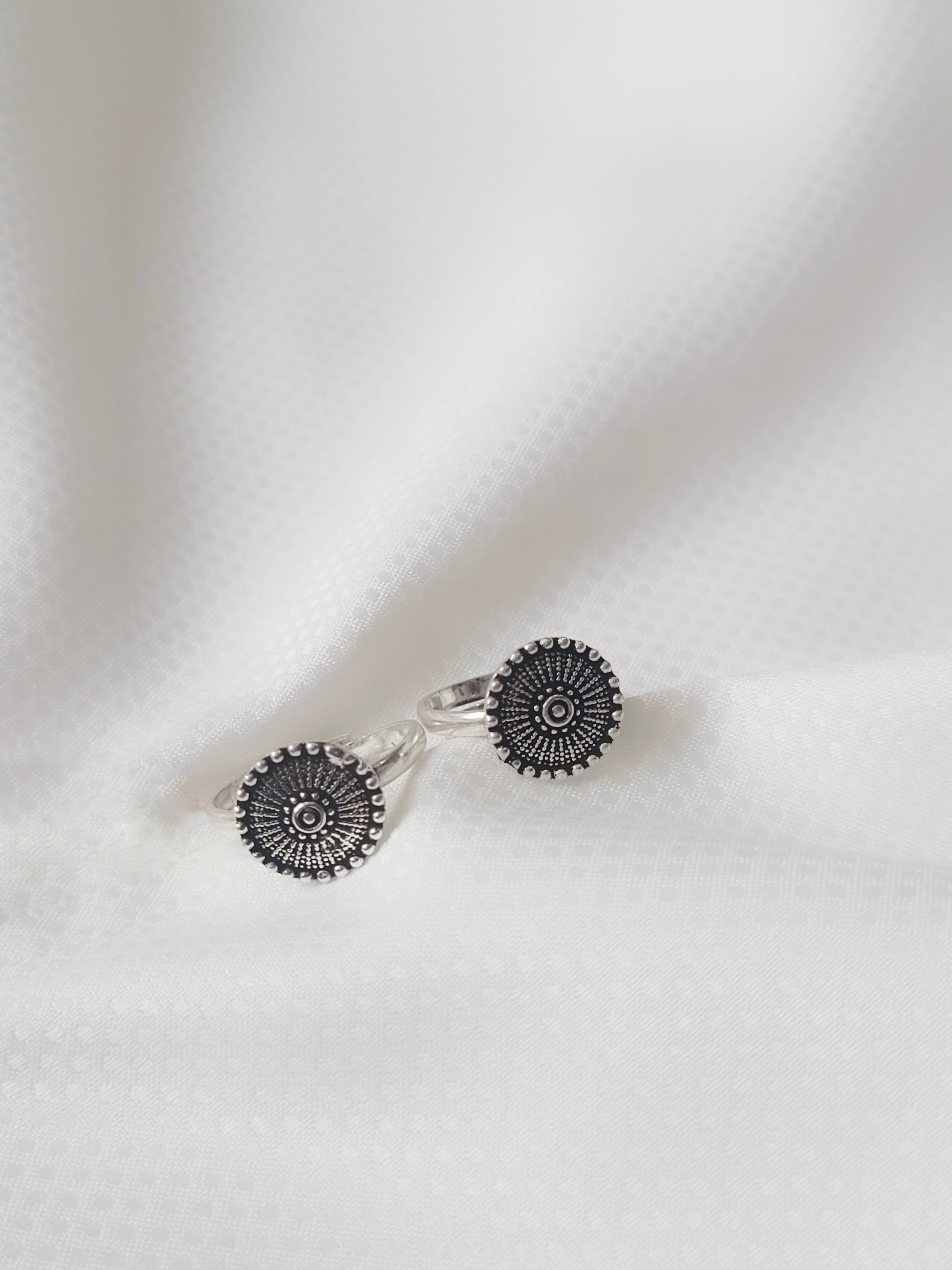 Tribal Sunburst 92.5 Silver Toe Rings - Pair