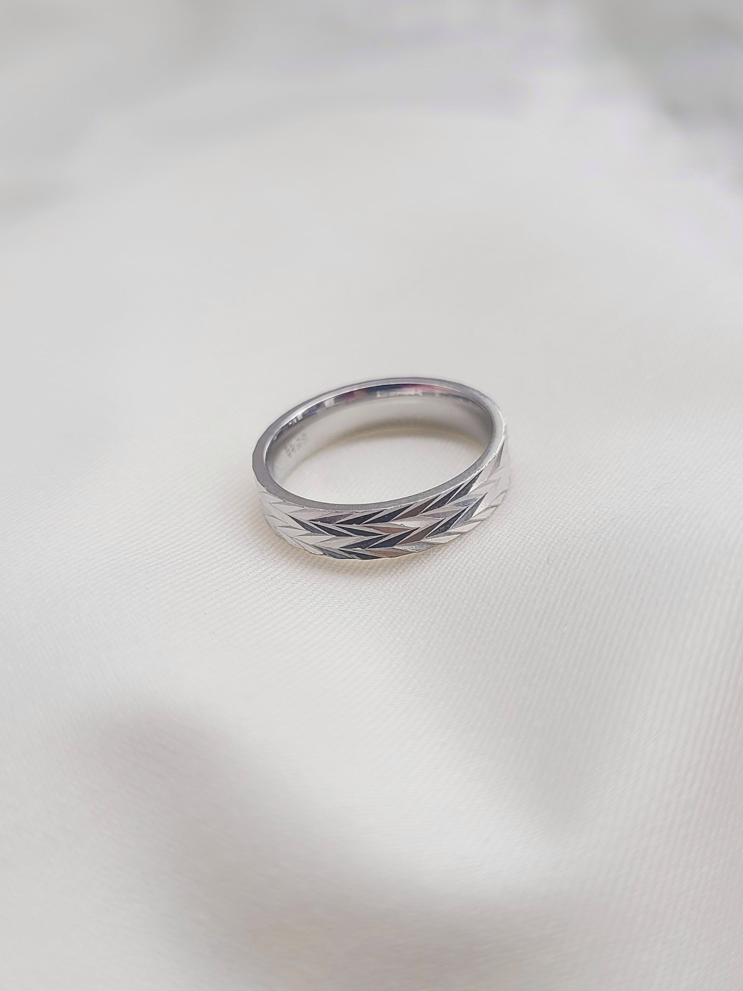 Silver Twist Band 92.5 Silver Ring