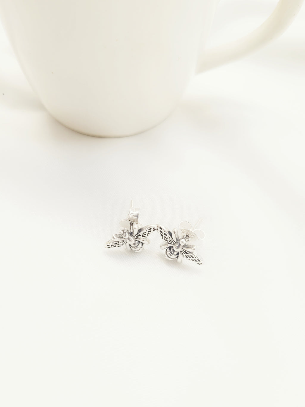 Buzzing Beauty Stud 92.5 Silver Earrings - Handcrafted
