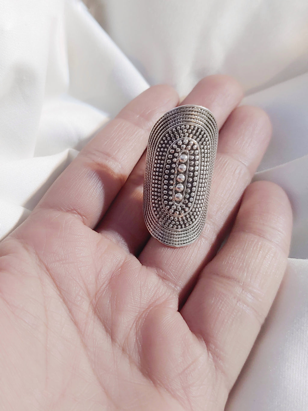 Rajvi Oval Traditional 92.5 Silver Ring