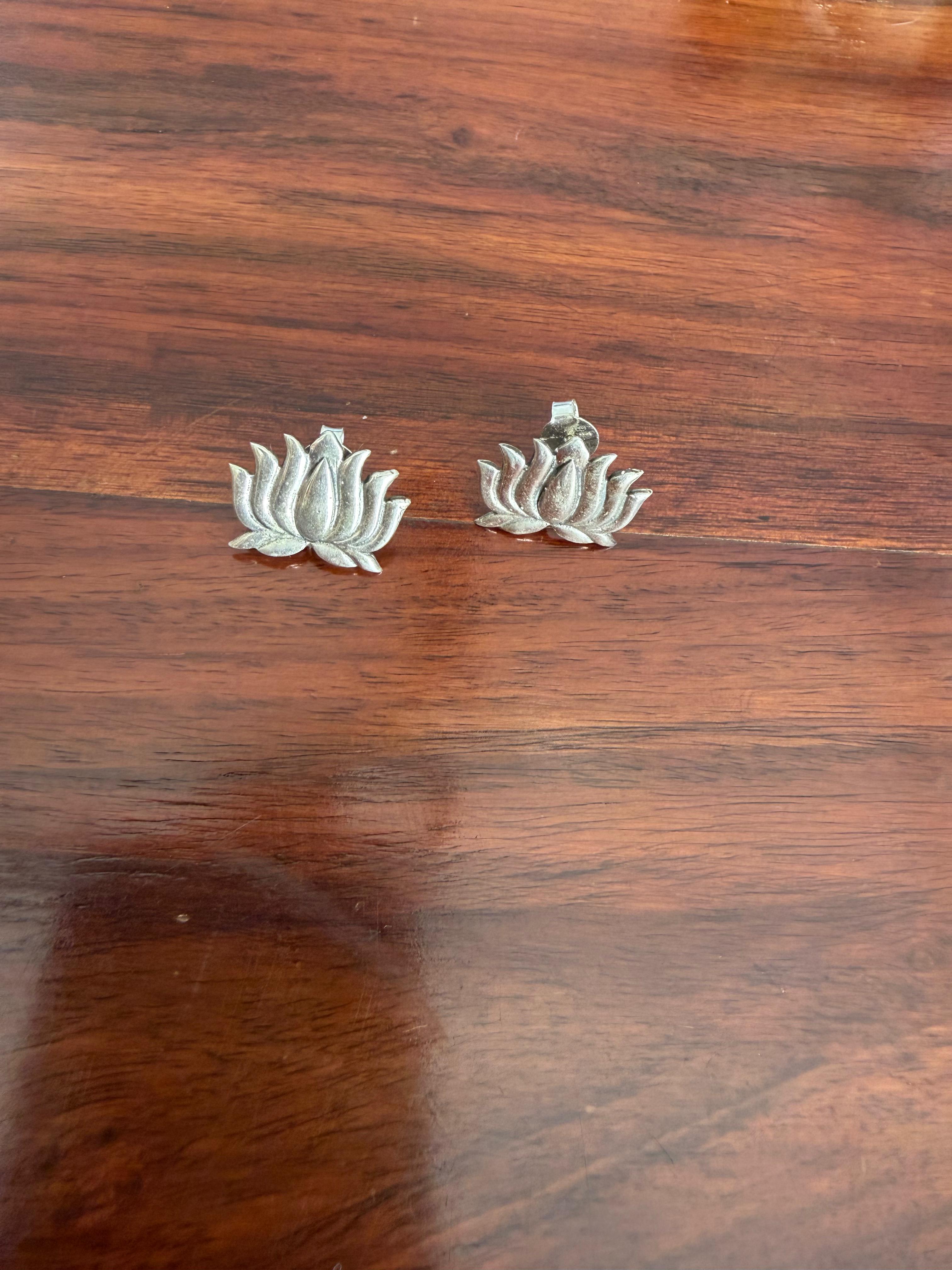 Kamalika Chitai Studs 92.5 Silver Earrings - Handcrafted