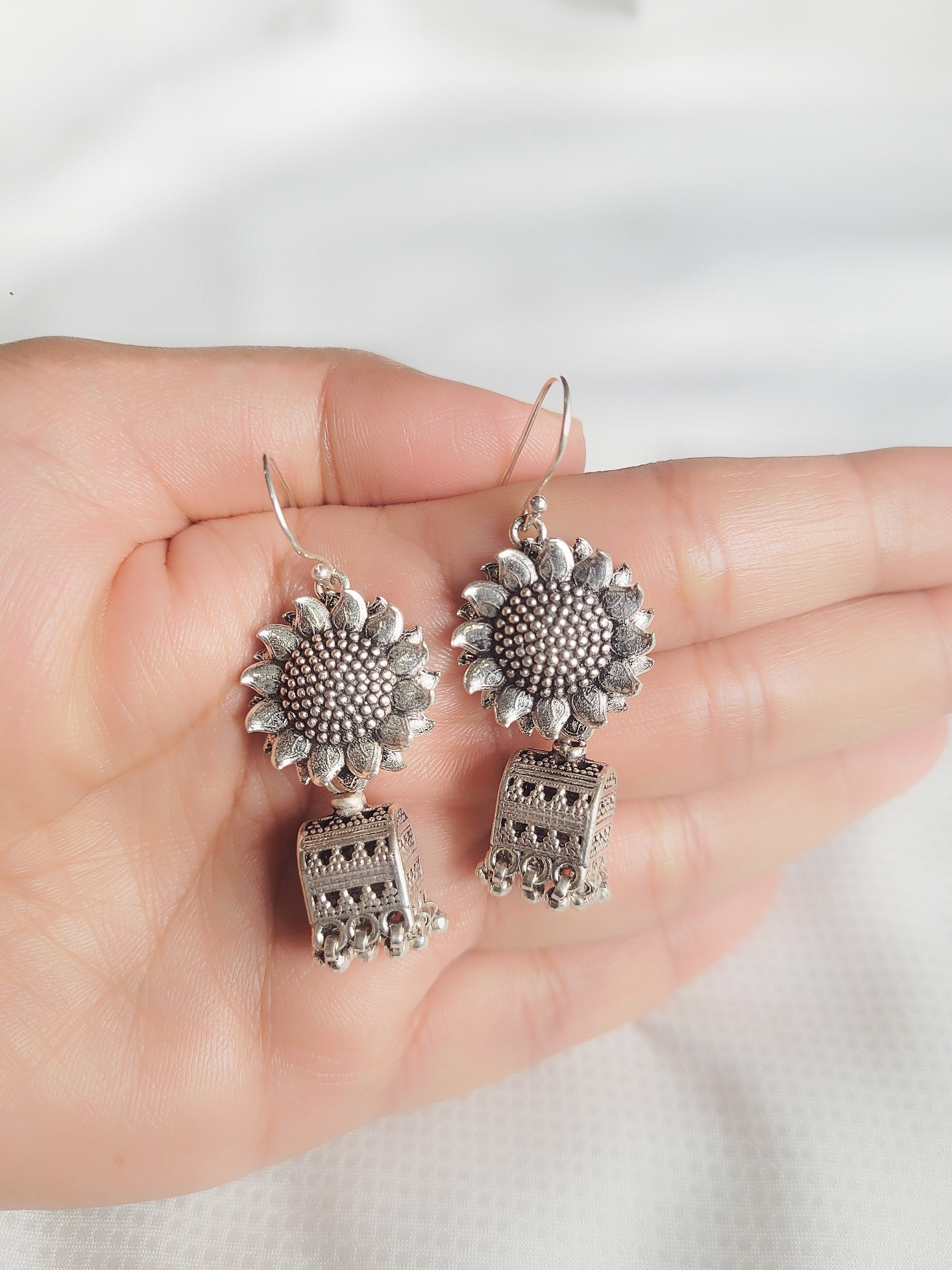 The Sunshine 92.5 Silver Nritya Jhumki Earrings
