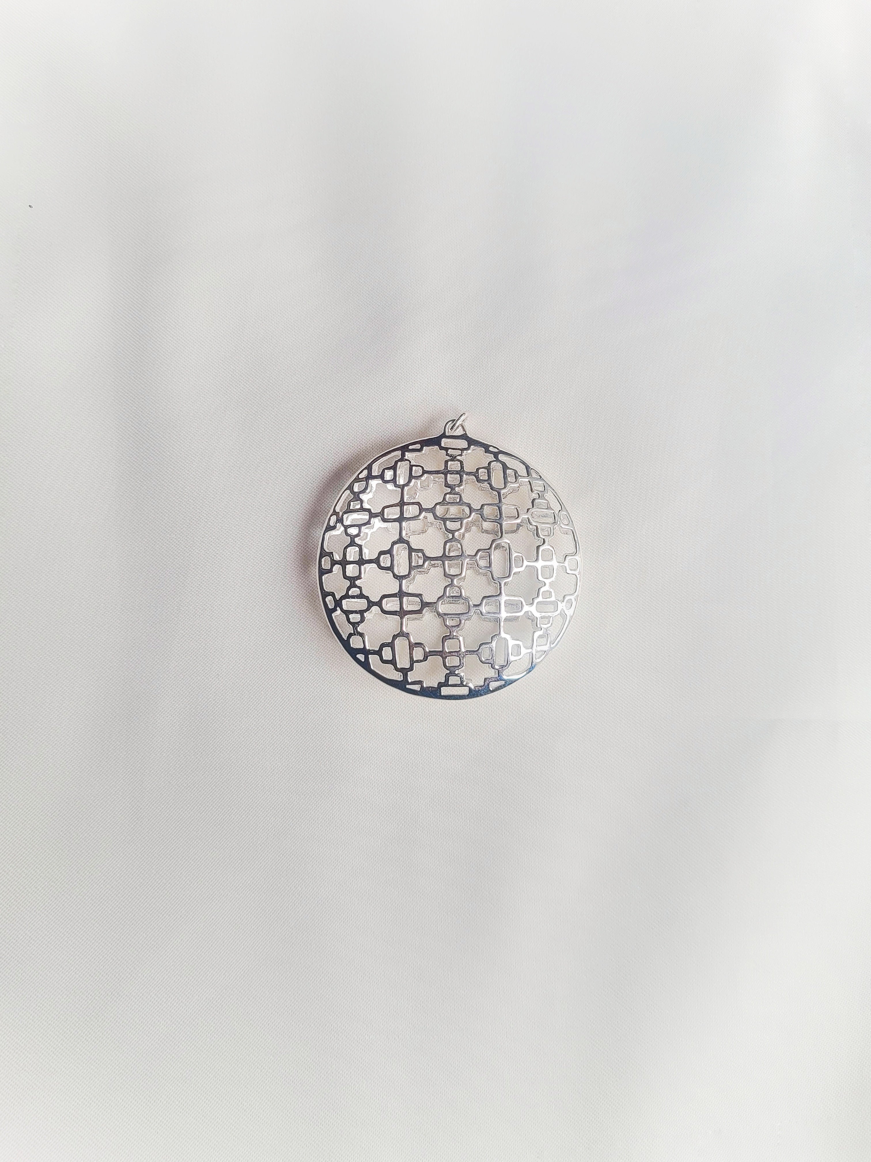 Grid Pattern 92.5 Silver Pendant (Without Chain) - Handcrafted