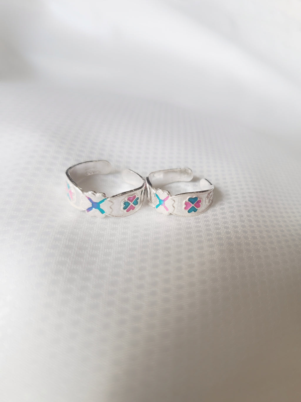 Color Bloom 92.5 Silver Toe Rings - Pair