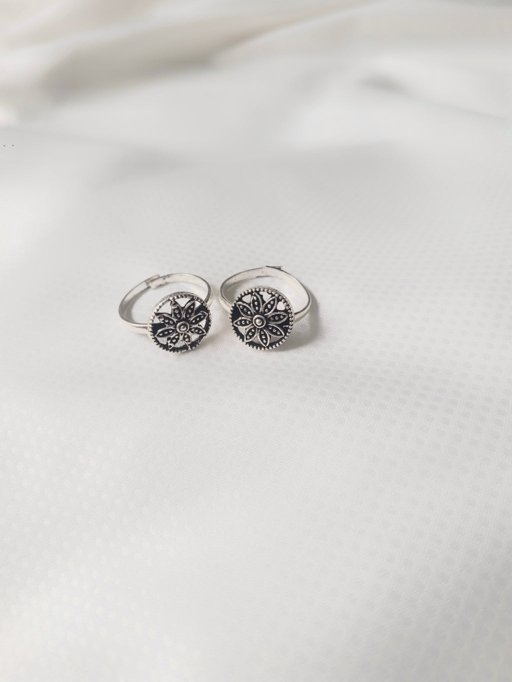 Antique Floral Mandala 92.5 Silver Toe Rings - Pair