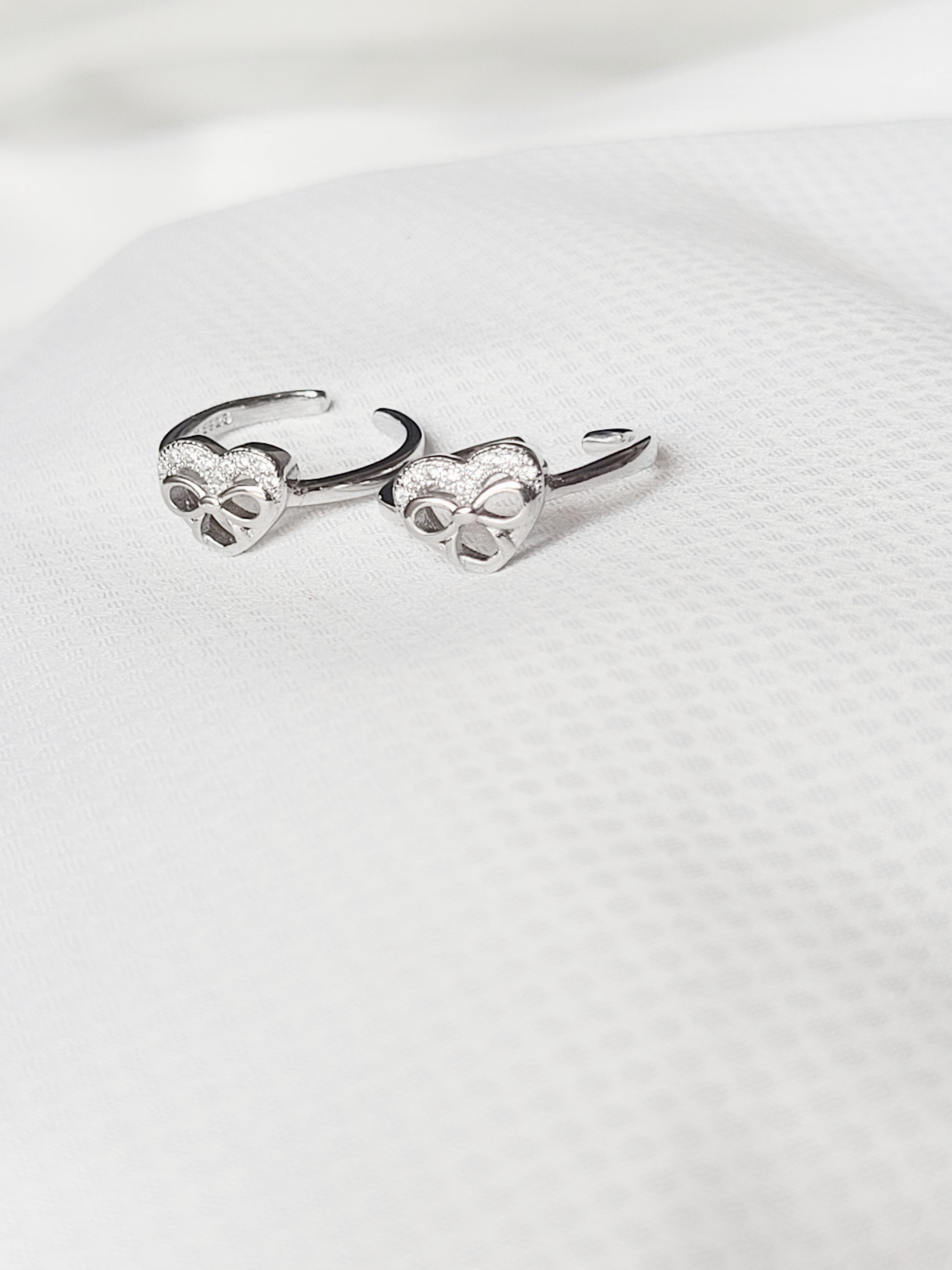 Elegant Heart Duo 92.5 Silver Toe Rings - Pair