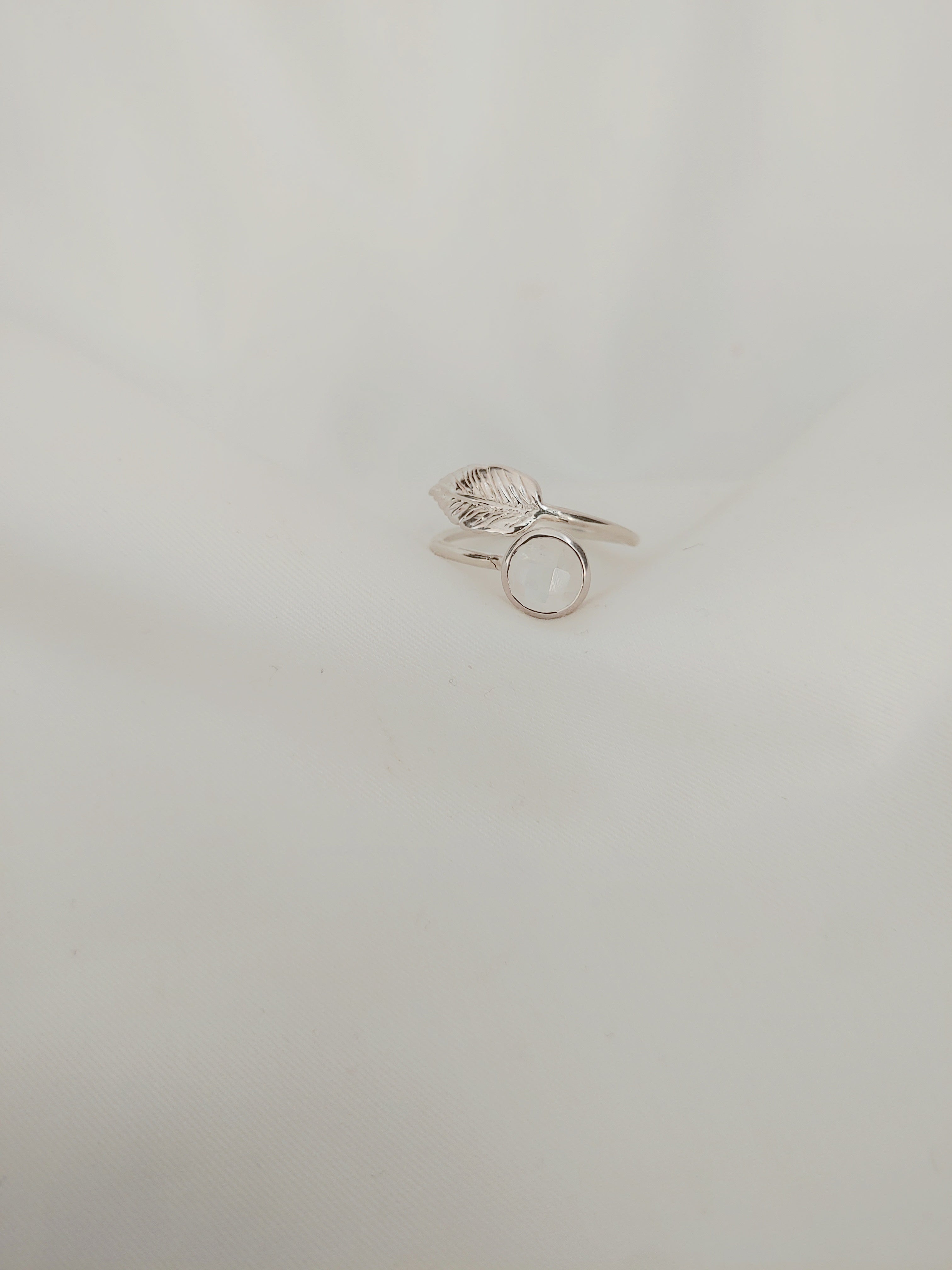 Ardhashakti Moonstone Leafy 92.5 Silver Ring