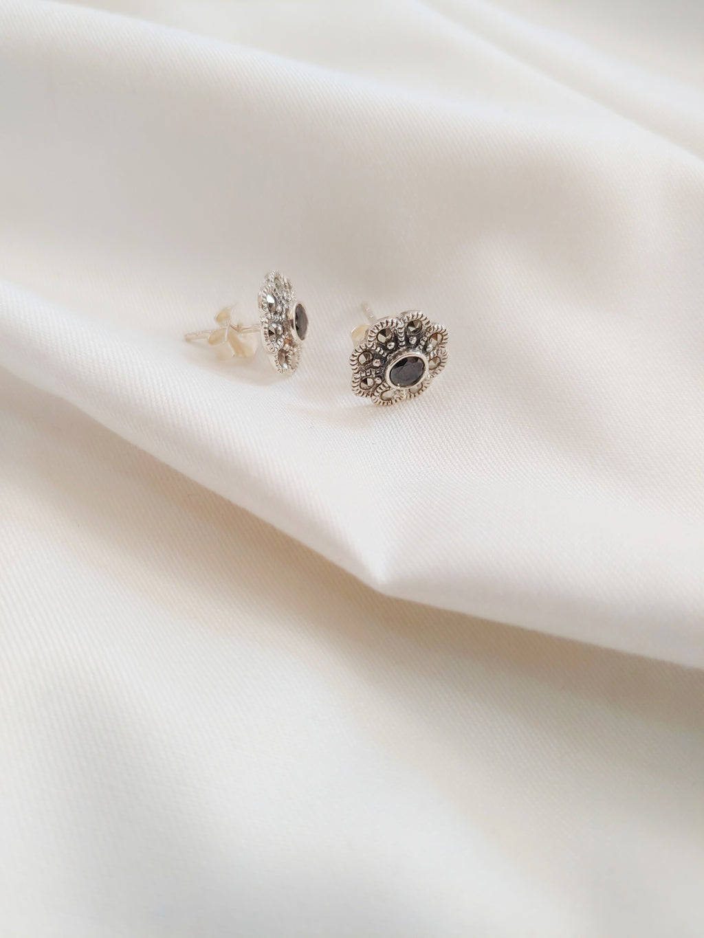 Flowery Black Onyx 92.5 Silver Marcasite Stud Earrings